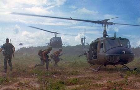 EEUU decide enviar helicópteros de combate a Iraq